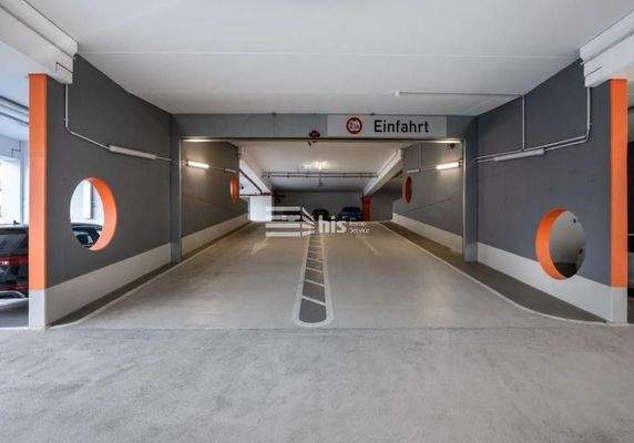Einfahrt Parkhaus