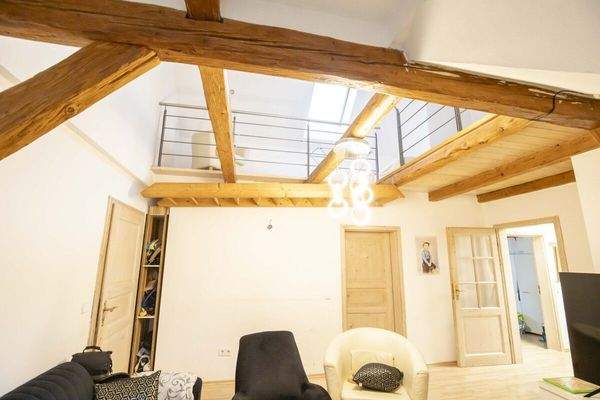 DG rechts: Galerie/Wohnzimmer 