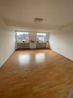 Helles Dachgeschosszimmer