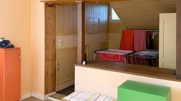 Wohn-Schlafzimmer oben 2