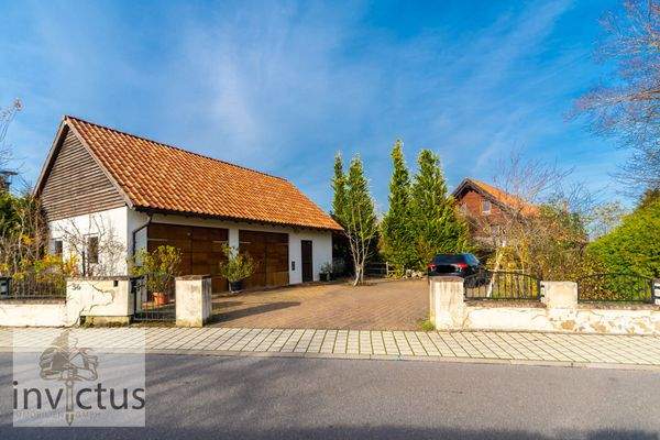 Aussenbereich + Grundstück