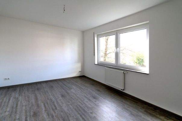 V1536 Schlafzimmer Haus rechts OG