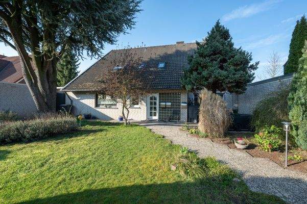 Vorderansicht des Hauses