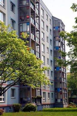 Außenansicht Balkonseite 4.jpg