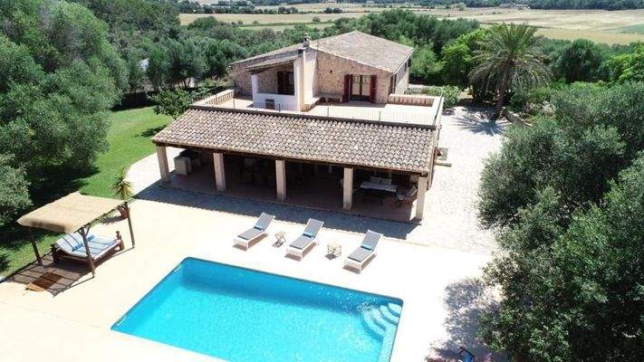 Finca mit absoluter Privatsphäre zur Miete in Porreres, Mallorca.