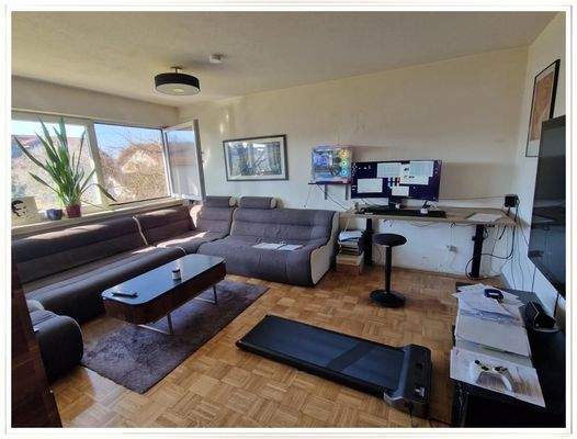 Wohnzi. einer der 6 Wohnungen