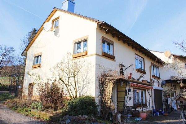 Frontseitenansicht Gebäude I.JPG