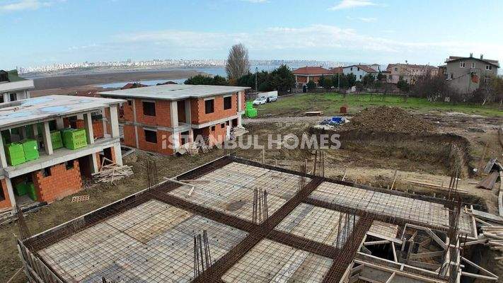 Lake View-Homes with Indoor Parking in Avcılar Istanbul