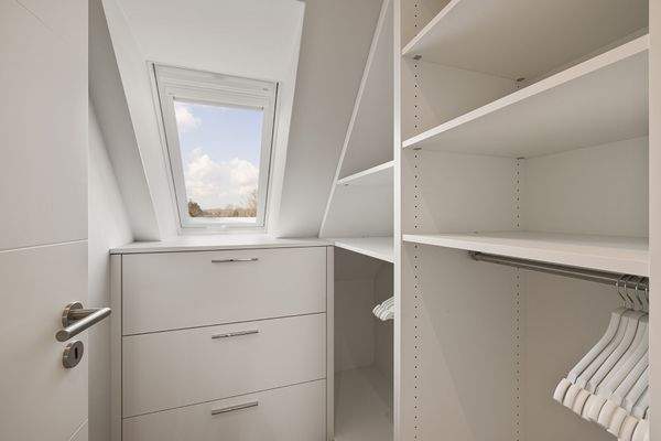 Kleiderschrank