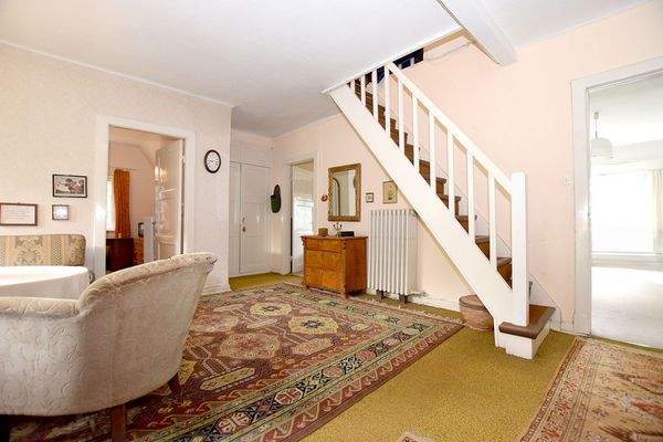 Der ausgebaute Spitzboden umfasst eine kleine Einliegerwohnung