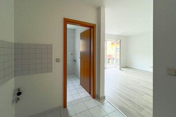 Küchemit Blick ins Wohnzimmer