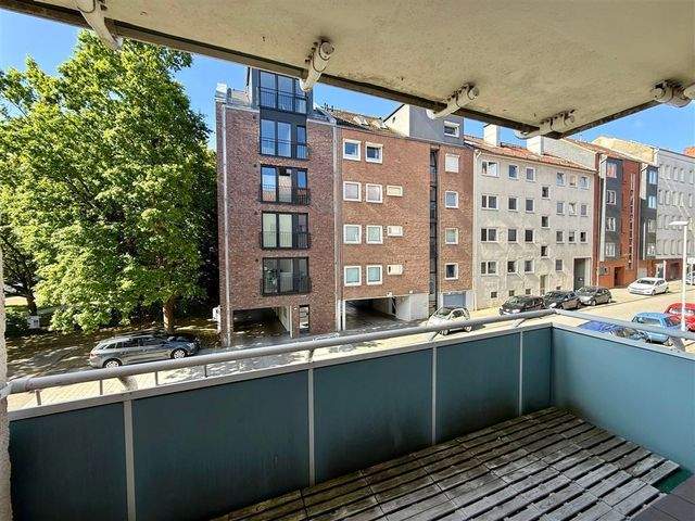 Kleine charmante 2-Zimmer-Whg. mit Balkon direkt im Zentrum// Annenstraße, Nähe Dreiecksplatz - Photo 4