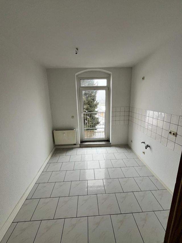 Frisch renovierte 2 Raum Wohnung Zwickau Brand Balkon zu vermieten - Photo 2