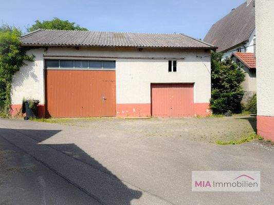 Werkstatt und Garage