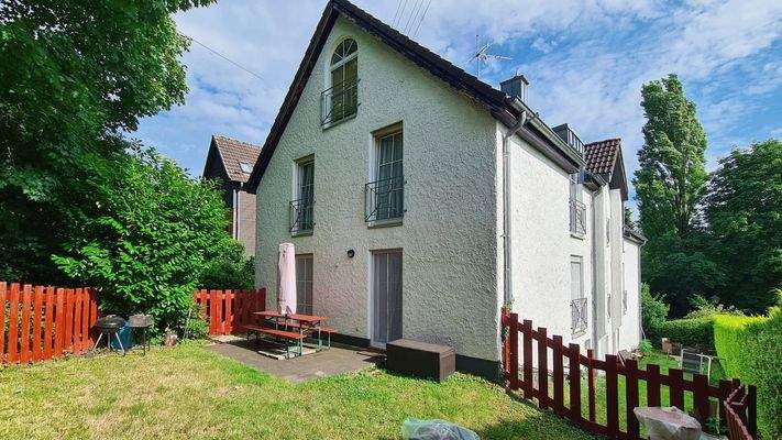 Garten EH 3 - EG rechts/seitlich EH 1 - UG links