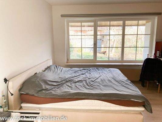 23-Schlafzimmer EG.JPG