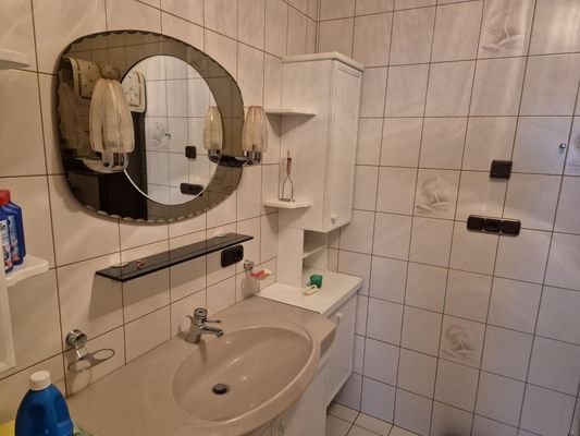Badezimmer EG