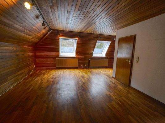 großer Wohnraum, OG