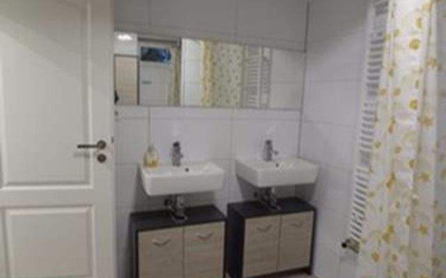 Bad  Hahnstrasse.jpeg