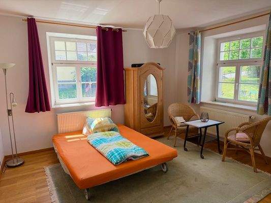 Schlaf-/Gästezimmer