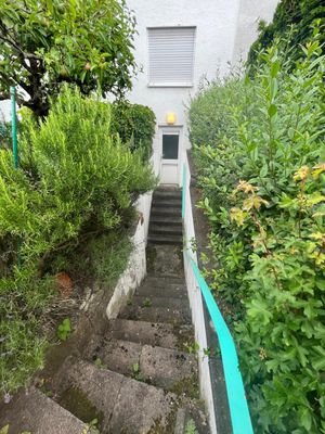 Zugang zum Keller und Garage.jpg
