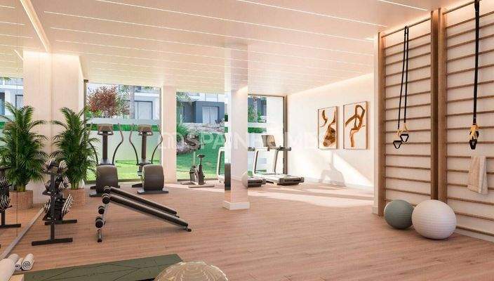 Chic Properties in a Complex with Pool in Estepona