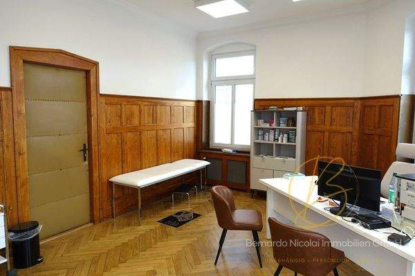 Behandlungszimmer 1. OG