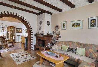 GEMÜTLICHES WOHNZIMMER