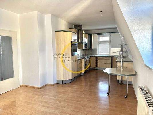 Wohnzimmer Blick in offene Küche