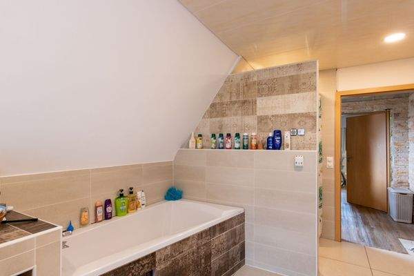 Badezimmer Badewanne