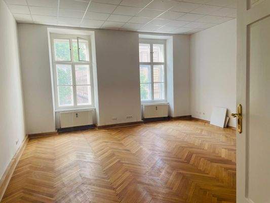 PHOTO-2025-05-15-13-23-31 (14).jpg