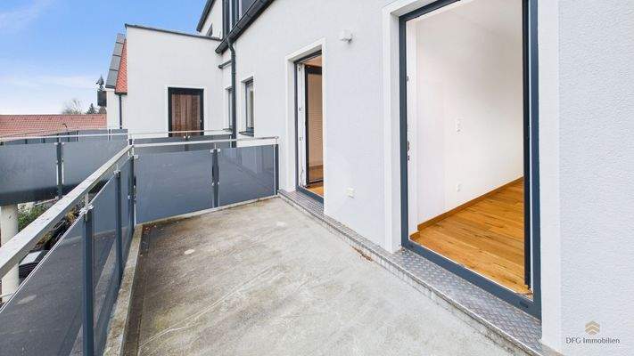 Gemeinsamer Balkon für beide Schlafzimmer