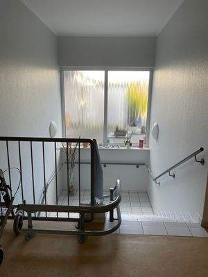 Treppenaufgang mit Lifter