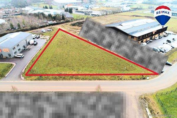 RE/MAX Immobilien DeLux Grundstück zu verkaufen in Saarburg