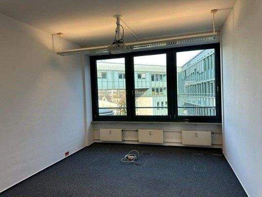 Große Bürofläche 4. OG