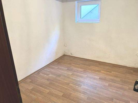 großer Privatkeller