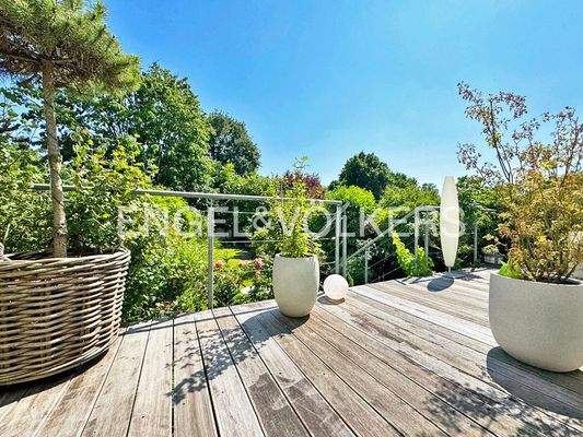 Terrasse mit Gartenzugang