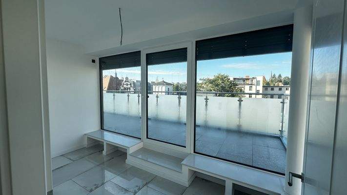 VIP Eingang mit Ausblick OG