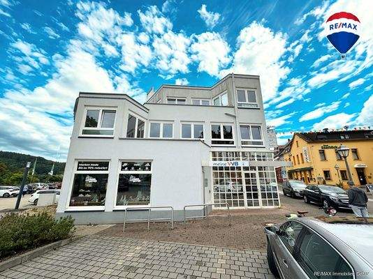 RE/MAX Immobilien DeLux Geschäft Mettlach zu Vermieten 