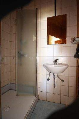 Bad mit Dusche
