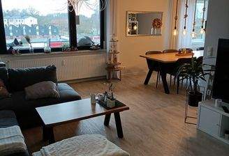 Blick ins Wohnzimmer