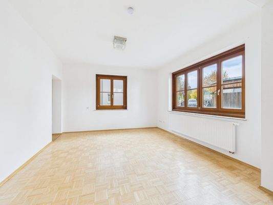 CAM04191G0-PR0066-STILL026