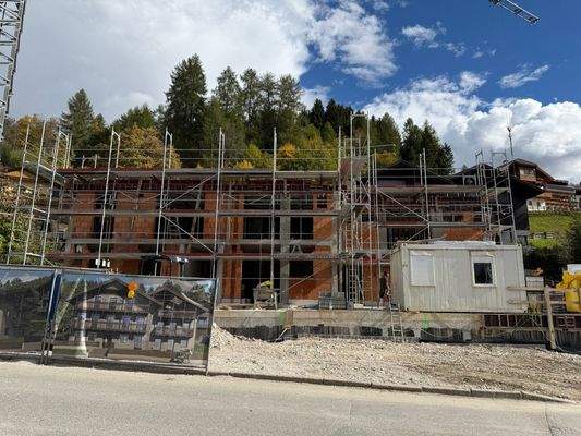 Neubau_Luxus_Zentral_Zimmerwohnung_Seeber_Immobilien_Immobilienagentur_Bauträger_Pustertal_Kronplatz_Berge_Wandern_Zweitwohnsitz