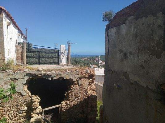 Kreta, Spilia: Renovierungsobjekt auf dem Land zu verkaufen