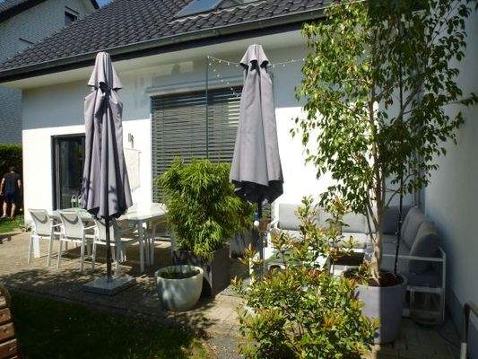 H-S-165-Haus 1-Terrasse