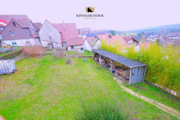 ...von hier sehen Sie, wer im Garten arbeitet....