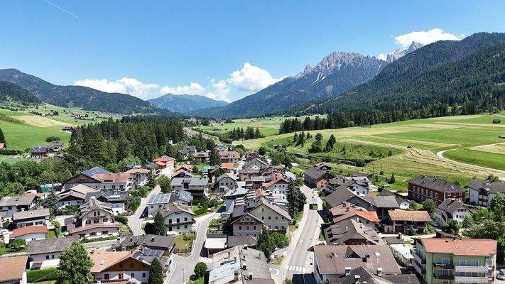 Niederdorf_Genehmigtes Projekt_7 freie Wohnungen_Konventionelle_Visionen_Umsetzungsmöglichkeiten_Rauminhalt