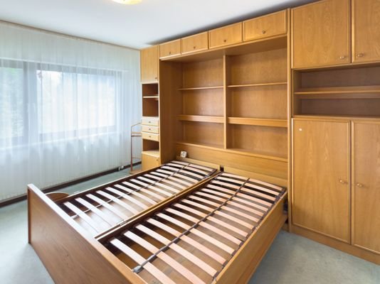 10. Schlafzimmer im Erdgeschoss.jpg
