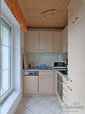 kleine moderne Küche