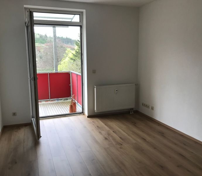 1 Zimmer Wohnung in Oelsnitz , Vogtl